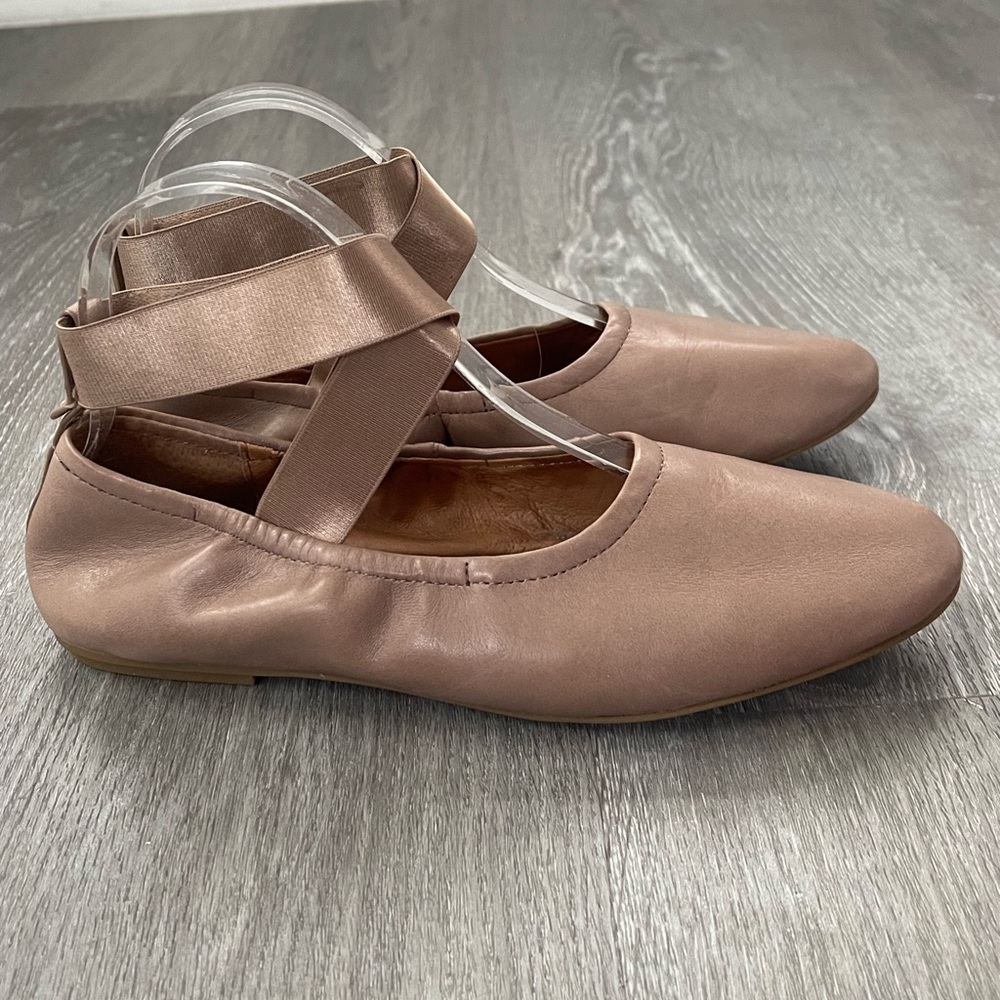 Gentle Souls Portia Rey Leather Ballet Slip On Wrap Around Flat Shoes Size 8.5